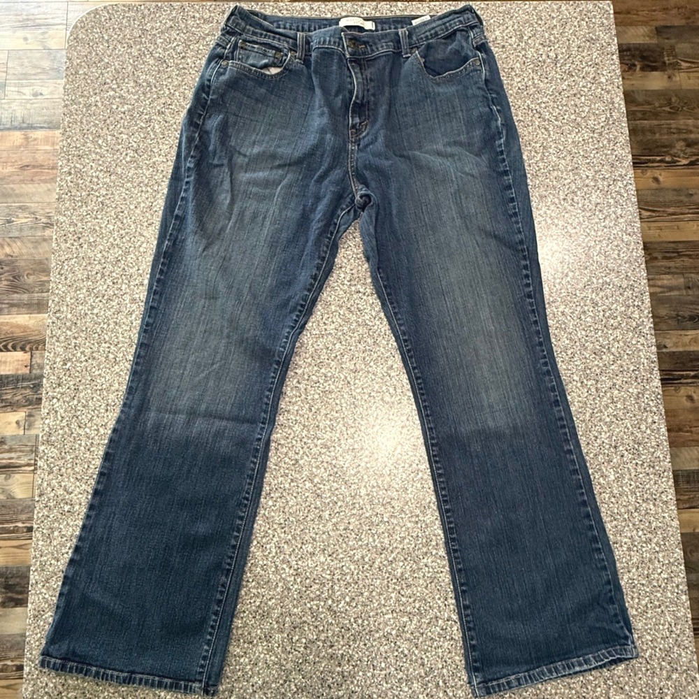 Levis 515 Bootcut Jeans Womens 16 Medium Blue Denim Mid Rise Stretch 0515-0217